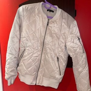 Kendall & Kylie Jackey